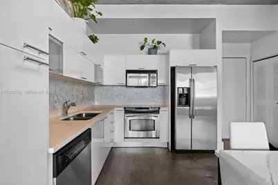 133 NE 2nd Ave #909, Miami, FL 33132 - Photo 7