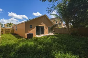 9992 Periwinkle St, Miramar, FL 33025 - Photo 3