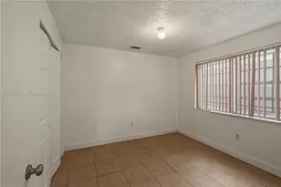 9992 Periwinkle St, Miramar, FL 33025 - Photo 15