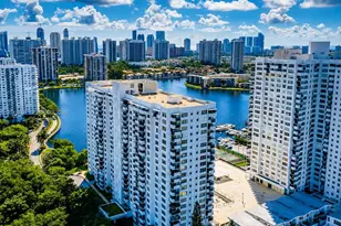 2780 NE 183rd St, Aventura, FL 33160 - Photo 1