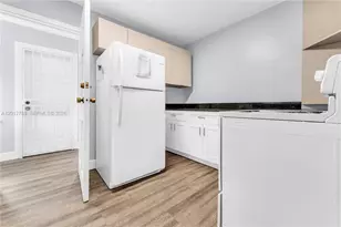 9301 NW 20th Ave, Miami, FL 33147 - Photo 11