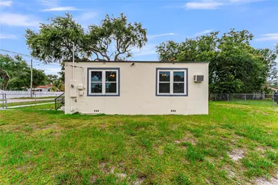 9301 NW 20th Ave, Miami, FL 33147 - Photo 25