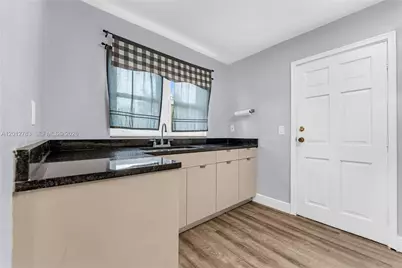 9301 NW 20th Ave, Miami, FL 33147 - Photo 41