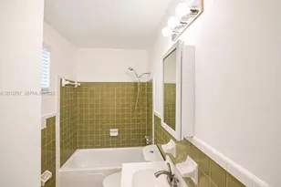 7190 W 11th Ct, Hialeah, FL 33014 - Photo 5