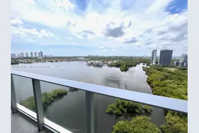 17111 Biscayne Blvd #2102, North Miami Beach, FL 33160 - Photo 33