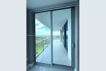 17111 Biscayne Blvd #2102, North Miami Beach, FL 33160 - Photo 27