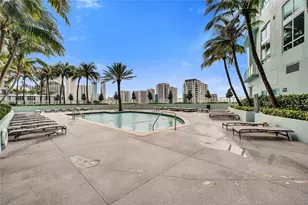 1900 N Bayshore Dr, Miami, FL 33132 - Photo 27