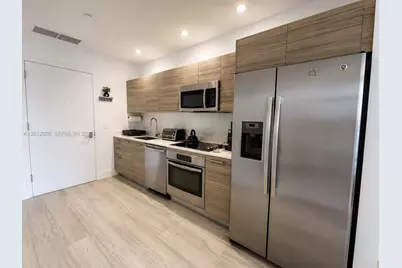 121 NE 34th St #L601, Miami, FL 33137 - Photo 3