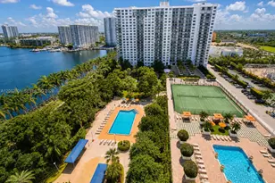 2851 NE 183rd St, Aventura, FL 33160 - Photo 23