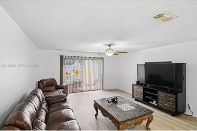 1270 NW 99th Ave #60, Pembroke Pines, FL 33024 - Photo 9
