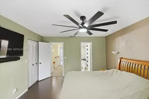 1270 NW 99th Ave, Pembroke Pines, FL 33024 - Photo 21
