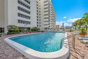 401 Golden Isles Dr, Hallandale Beach, FL 33009 - Photo 29