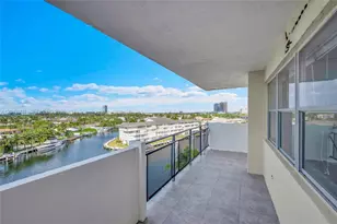 401 Golden Isles Dr, Hallandale Beach, FL 33009 - Photo 21