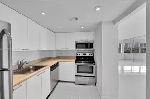 401 Golden Isles Dr, Hallandale Beach, FL 33009 - Photo 11