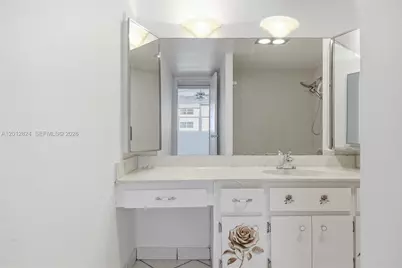 111 Golden Isles Dr #G12, Hallandale Beach, FL 33009 - Photo 11