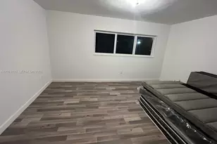 1560 NE 151st St, Miami, FL 33162 - Photo 7