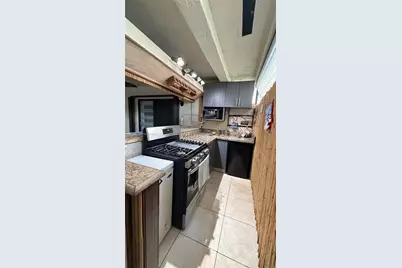2450 W 67th Pl #13-12, Hialeah, FL 33016 - Photo 23