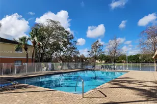 3690 N 56th Ave, Hollywood, FL 33021 - Photo 3