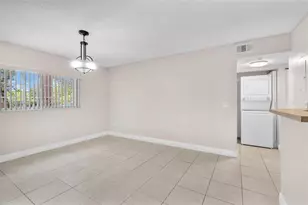 3690 N 56th Ave, Hollywood, FL 33021 - Photo 11