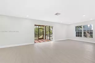 10065 NW 54th Terrace, Doral, FL 33178 - Photo 7