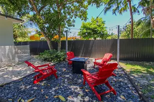 360 NE 116th St, Miami, FL 33161 - Photo 7