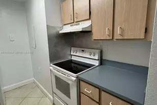1201 Lake Victoria Dr, West Palm Beach, FL 33411 - Photo 1