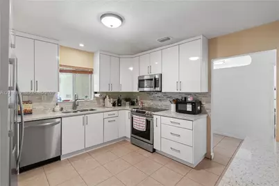 5300 NW 30th Pl, Miami, FL 33142 - Photo 3