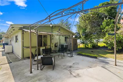 5300 NW 30th Pl, Miami, FL 33142 - Photo 21