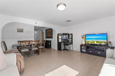 5300 NW 30th Pl, Miami, FL 33142 - Photo 13