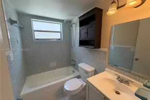 1702 McKinley St, Hollywood, FL 33020 - Photo 15
