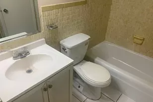 1702 McKinley St, Hollywood, FL 33020 - Photo 11