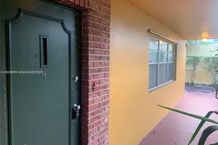 1702 McKinley St, Hollywood, FL 33020 - Photo 11