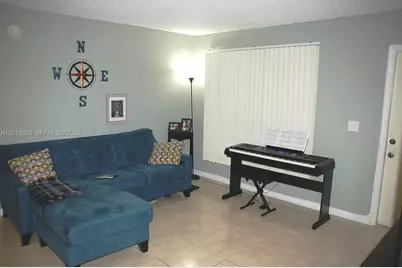 10025 Winding Lake Rd #202, Sunrise, FL 33351 - Photo 5