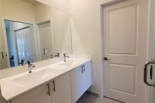 4278 NW 82nd Ave, Doral, FL 33166 - Photo 23