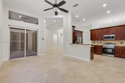 1290 Camellia Ln, Weston, FL 33326 - Photo 9