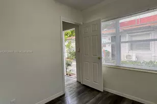 915 N 19th Ave, Hollywood, FL 33020 - Photo 13