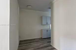 915 N 19th Ave, Hollywood, FL 33020 - Photo 9