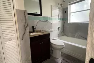 915 N 19th Ave, Hollywood, FL 33020 - Photo 23
