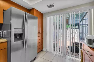 9820 NW 65th Ct, Tamarac, FL 33321 - Photo 9