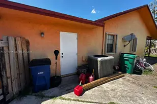 8700 SW 56th Ct, Cooper City, FL 33328 - Photo 7