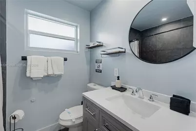 632 S Crescent Dr, Hollywood, FL 33021 - Photo 15