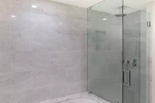 1000 Brickell Plaza, Miami, FL 33131 - Photo 13