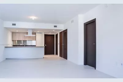 1000 Brickell Plz #3014, Miami, FL 33131 - Photo 5
