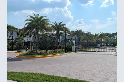 235 SW 159th Ter #235, Pembroke Pines, FL 33027 - Photo 23