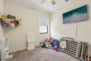 10594 W 35th Ln, Hialeah, FL 33018 - Photo 55