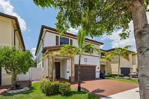 10594 W 35th Ln, Hialeah, FL 33018 - Photo 7