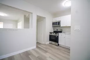 5860 SW 9th St, West Miami, FL 33144 - Photo 7