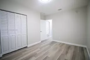 5860 SW 9th St, West Miami, FL 33144 - Photo 11