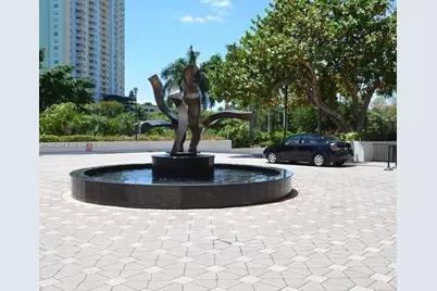 2333 Brickell Ave #812, Miami, FL 33129 - Photo 27