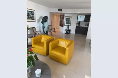 2333 Brickell Ave #812, Miami, FL 33129 - Photo 5